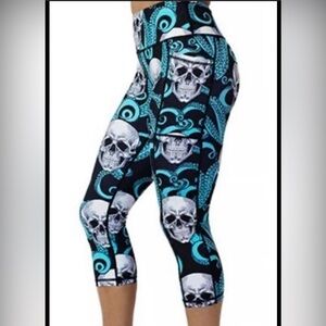 Brand new skull kraken crop CVG tights